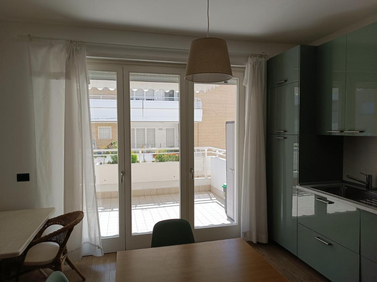 Appartamento Per 4, Metro B Monti Tiburtini, Ac, Wi-Fi Rom Exteriör bild